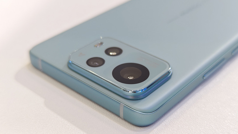 日本でも出るAIスマホ「Zenfone 12 Ultra」の実機をひと足先にチェック(スマホ沼) 画像