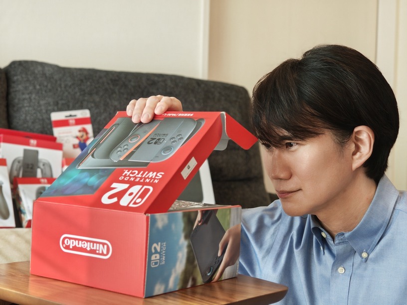 Nintendo Switch 2が届いた日。データ移行はスマホを傍らに、古いTVは設定注意? 画像