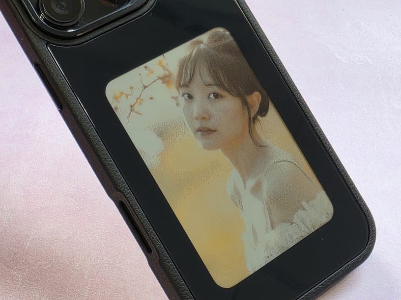 カラーEインク搭載で毎日違うデザインに。“推し活”も捗るiPhoneケース(スマホ沼) 画像