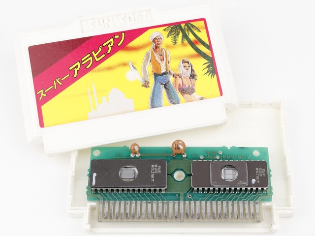 ファミコンでも使われた? 繰り返しの書き込みと紫外線による消去が可能な便利なROM「UV-EPROM」(2Kbit~、1971年頃~):ロストメモリーズ File044