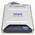 団体設立から登場まで2年もかかったiVDR規格の小型リムーバブルHDD「iVDR mini」（20GB、2004年頃～）：ロストメモリーズ File031