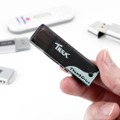 USBメモリーの元祖!？　直接USBに挿せるフラッシュメモリードライブ「ThumbDrive」（8～512MB、2000年頃～）：ロストメモリーズ File042