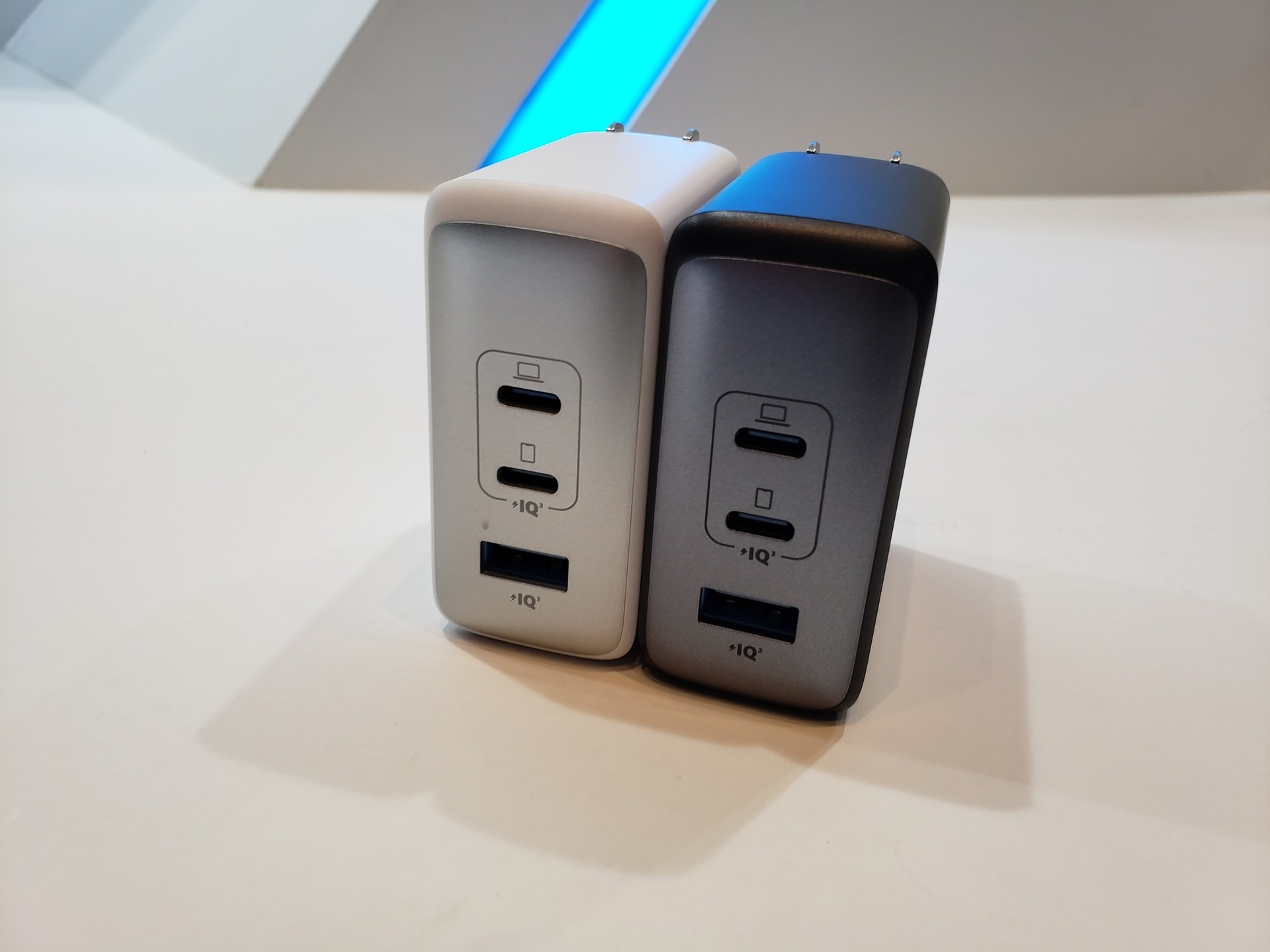 Anker 736 Charger発売。最大100W USB急速充電器が約35％小型化、C2A1