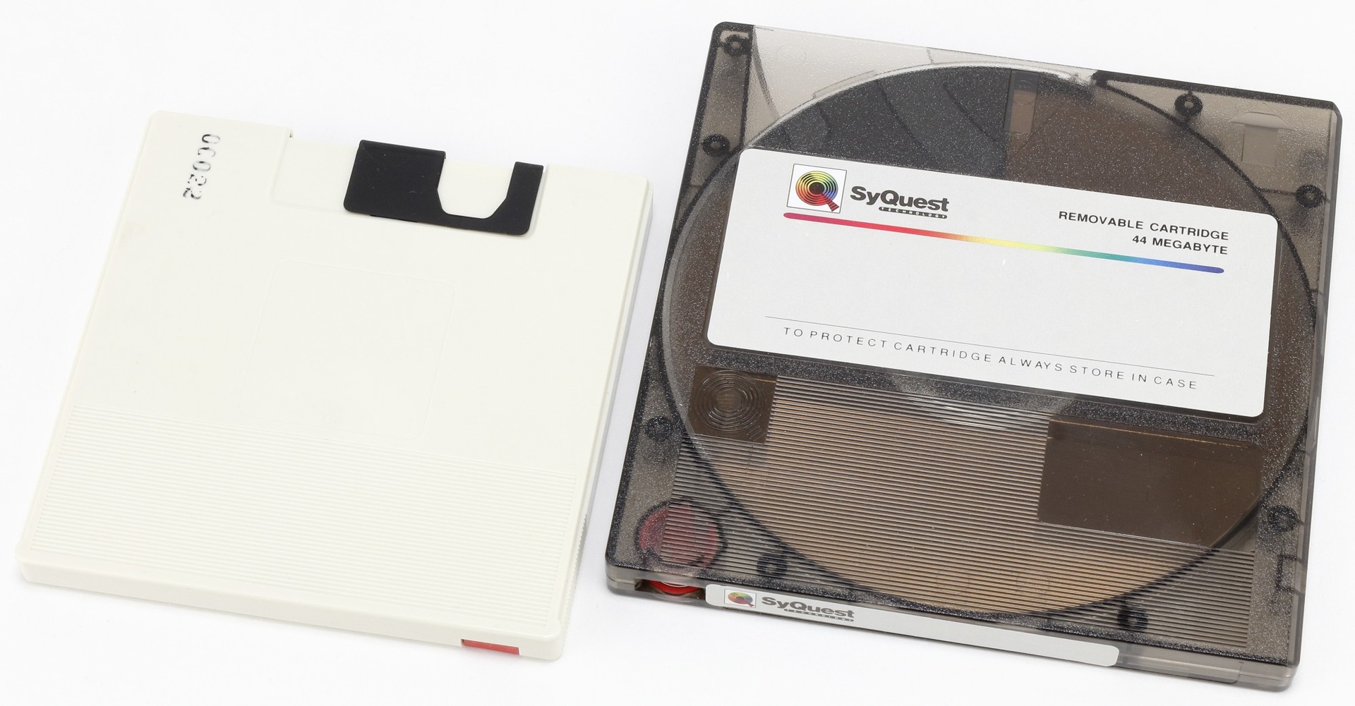 SyQuestの名を広く知らしめたリムーバブルHDD「SQ400」（44MB、1988年頃～）：ロストメモリーズ File011 | テクノエッジ  TechnoEdge