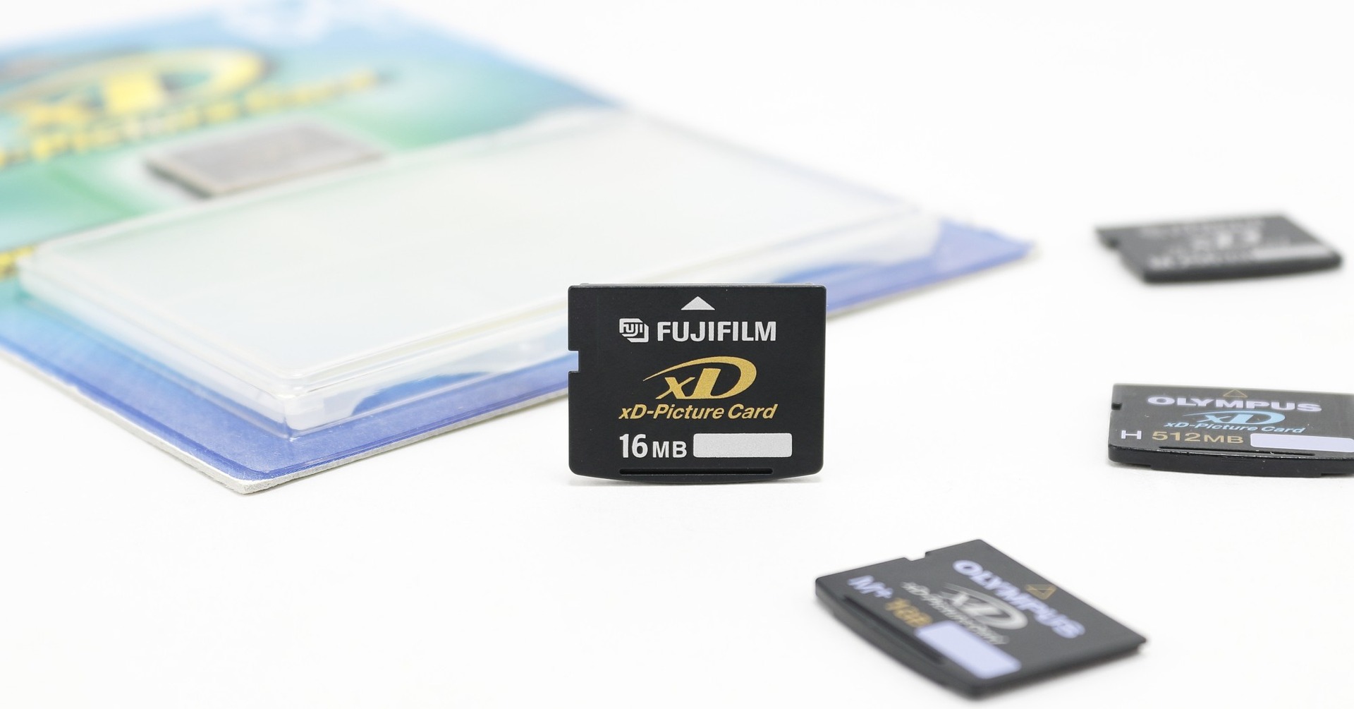 FUJIFILM XD PICTURECARD ピクチャーカード 128MB - デジタルカメラ