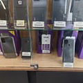 ロシアの謎スマホがスイスで普通に売っていた（スマホ沼）