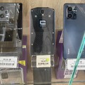 ロシアの謎スマホがスイスで普通に売っていた（スマホ沼）