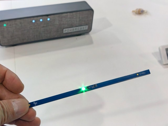 離れていても給電できる技術の開発進む。ワイヤレス充電はスマホからIoT、そしてAIへ（山根康宏）