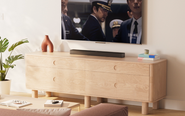 アマゾンのサウンドバー Fire TV Soundbar Plus発売、8000円オフの期間限定セール。Dolby Atmos対応、セリフ強調や夜間モードも