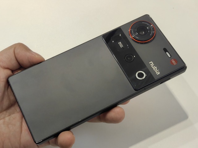 2か月で30機種が登場！中国深センは本当にスマホの沼だった（スマホ沼）