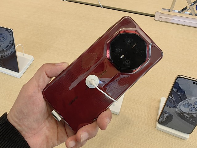 2か月で30機種が登場！中国深センは本当にスマホの沼だった（スマホ沼）