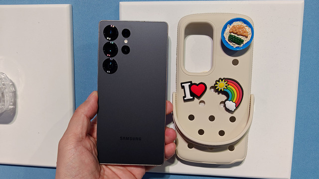 サムスン純正からQi2対応、Crocsからチョコレート型までGalaxy S25 Ultraのケースをチェック（スマホ沼）