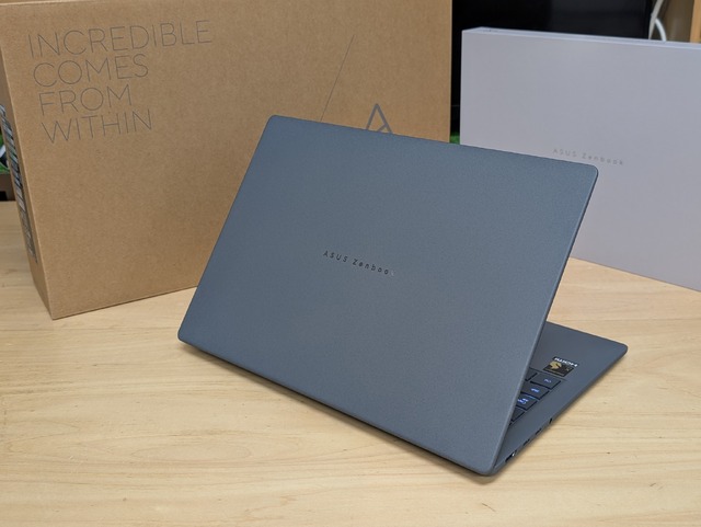 14型で899gの軽量Copilot＋ PC『ASUS Zenbook SORA』石のような新素材『セラルミナム』採用ARM Windowsノート